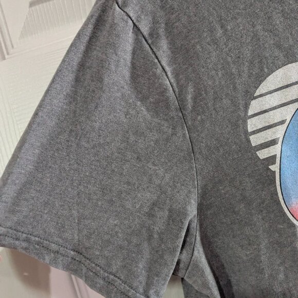 Corvette Chemistry Men's Gray Graphic T-Shirt Size Medium GM Official Crew Neck - Picture 6 of 11